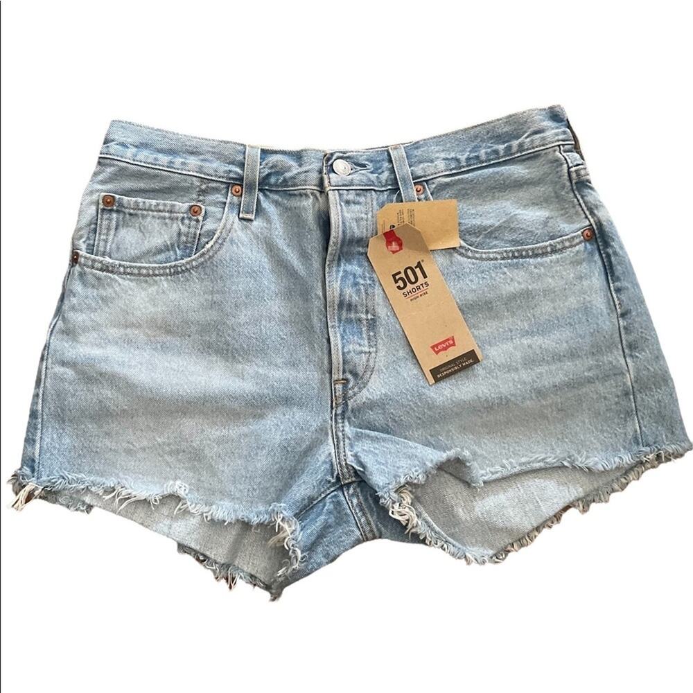 NWT Levis 501 SHORTS Women 31 Light Wash Denim High Rise Button Fly Cut Off Sexy